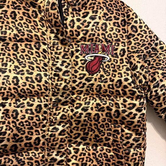NBA Miami Heat puffer jacket NWT SZ S - Picture 3 of 5